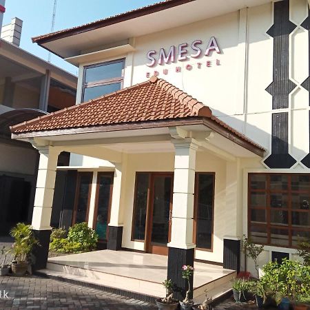 Smesa Edotel Syariah Surabaya Mitra Reddoorz Wonokromo Екстериор снимка