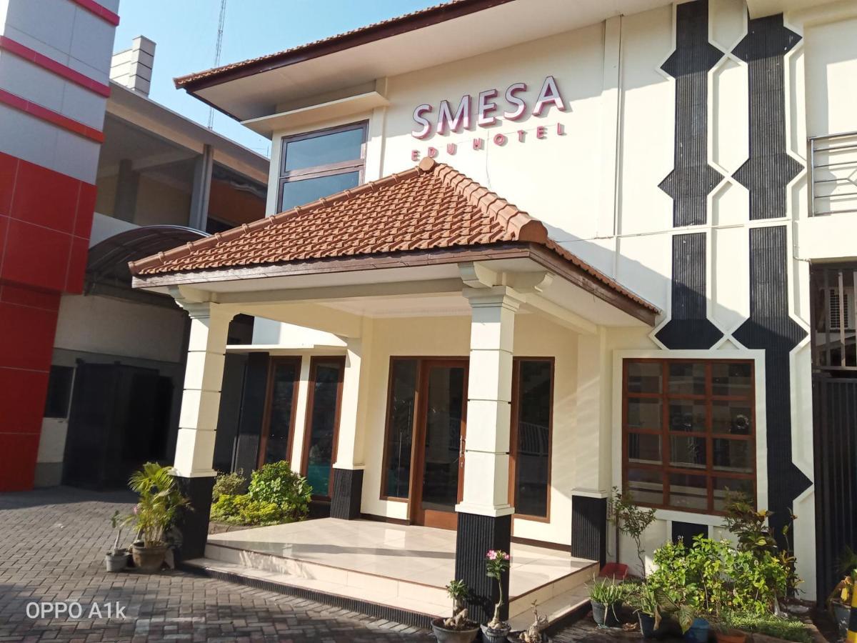 Smesa Edotel Syariah Surabaya Mitra Reddoorz Wonokromo Екстериор снимка